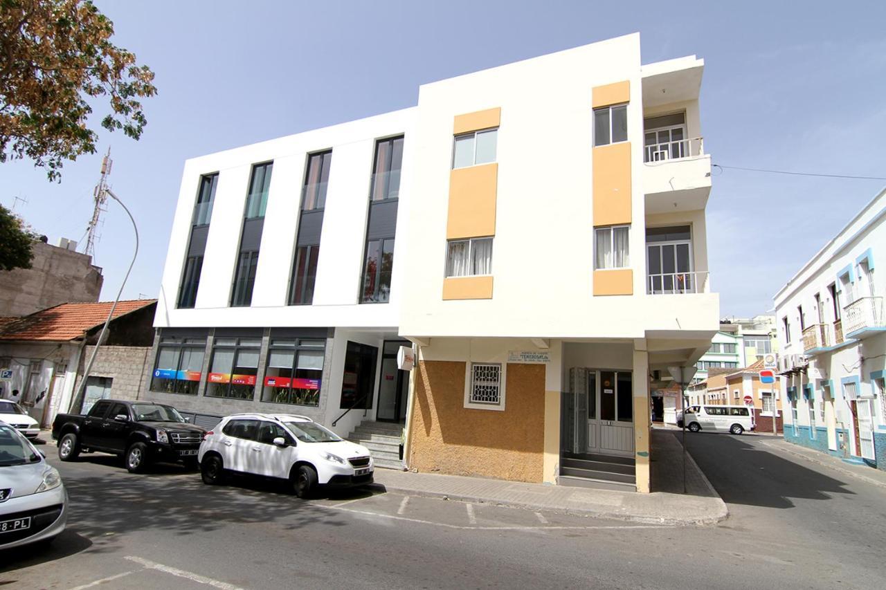 Deluxe Aparthotel Praia Exterior foto
